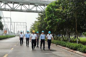 Tổng giám đốc Tổng công ty Điện lực – TKV cùng đoàn công tác kiểm tra sản xuất tại Nhà máy Nhiệt điện Sơn Động.